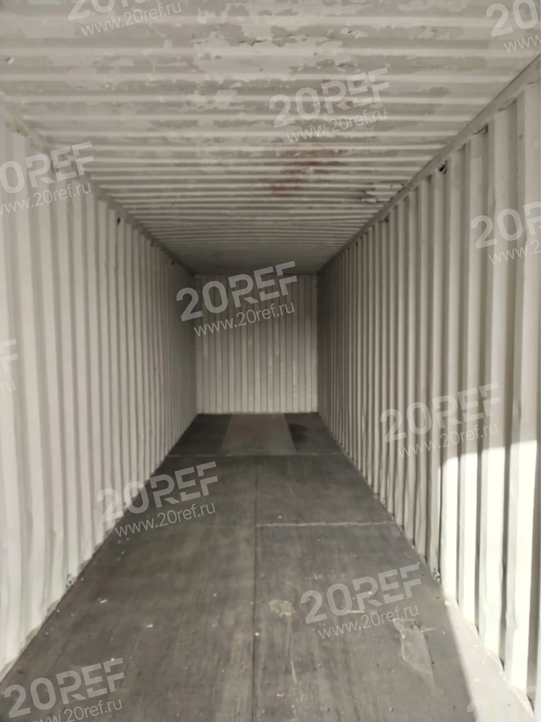 Сухогрузный морской контейнер