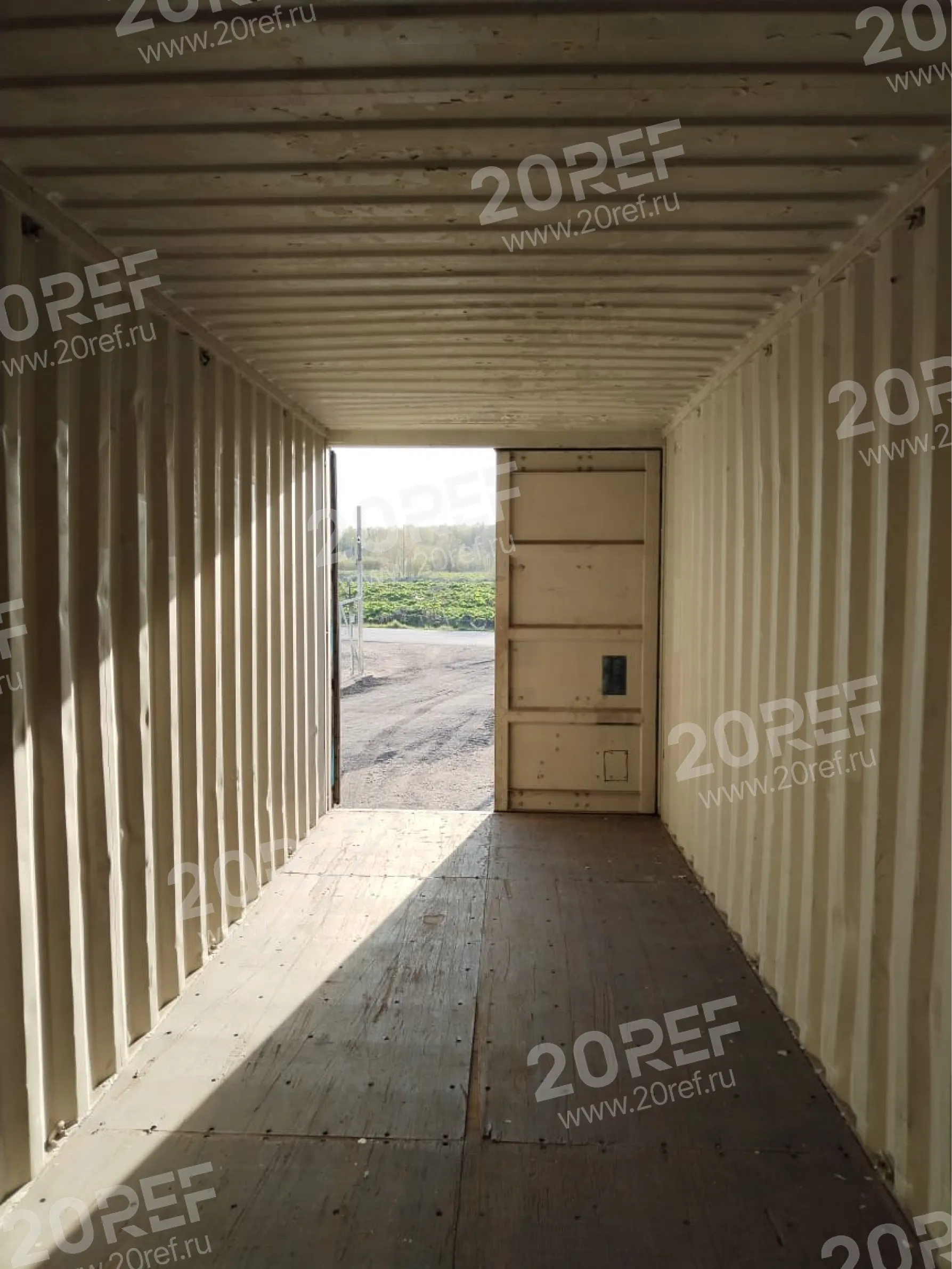 Сухогрузный морской контейнер