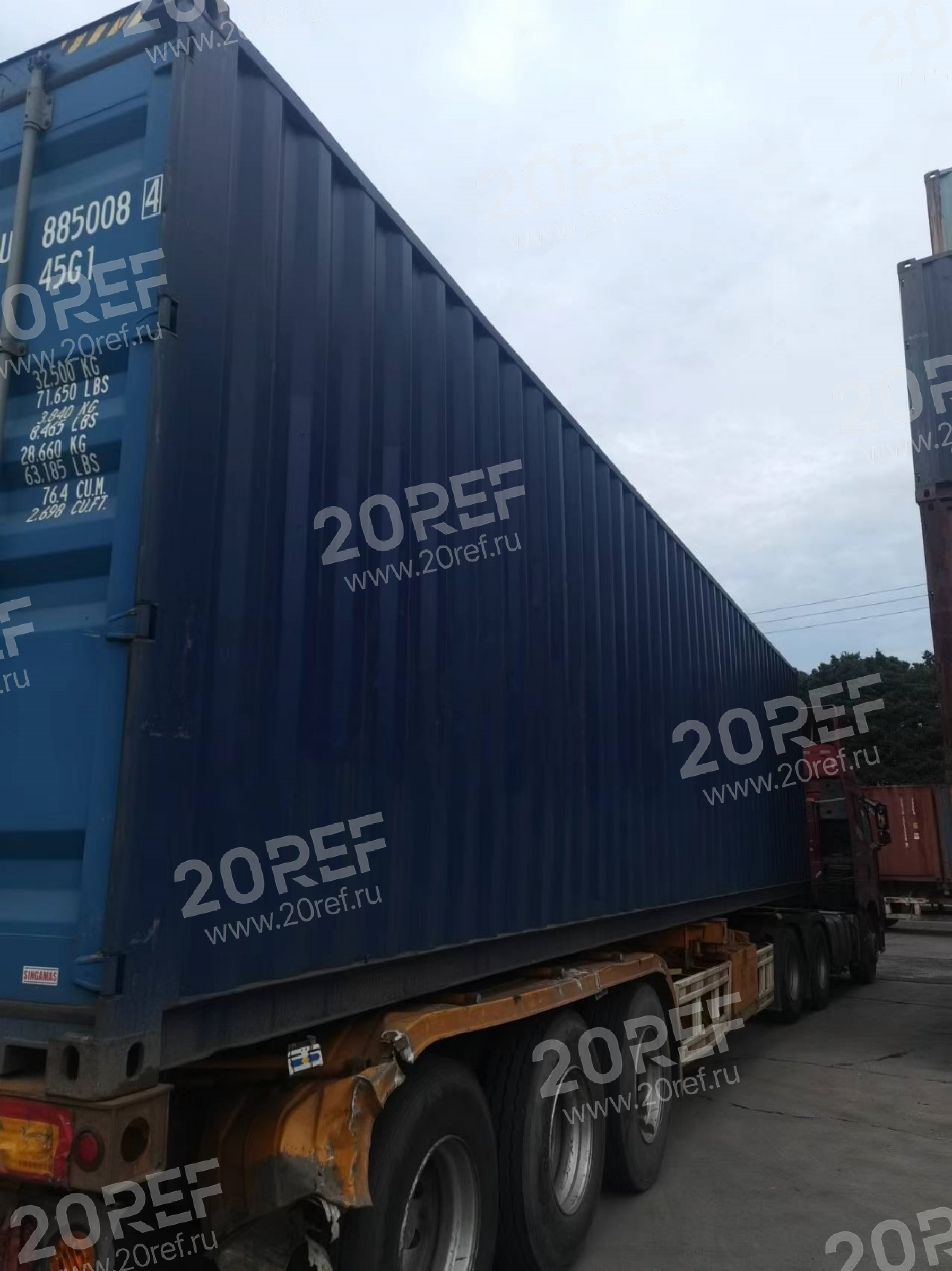 Сухогрузный морской контейнер