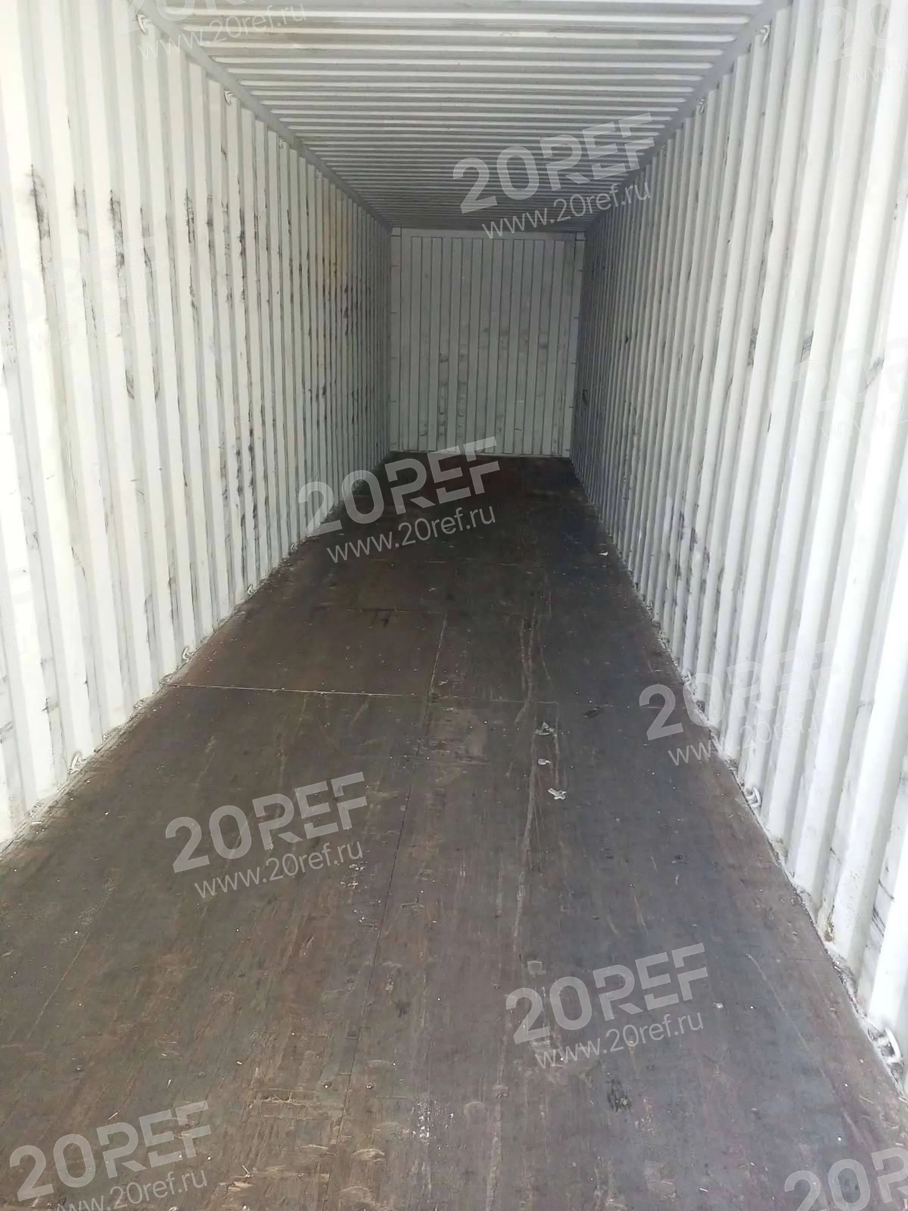 Сухогрузный морской контейнер