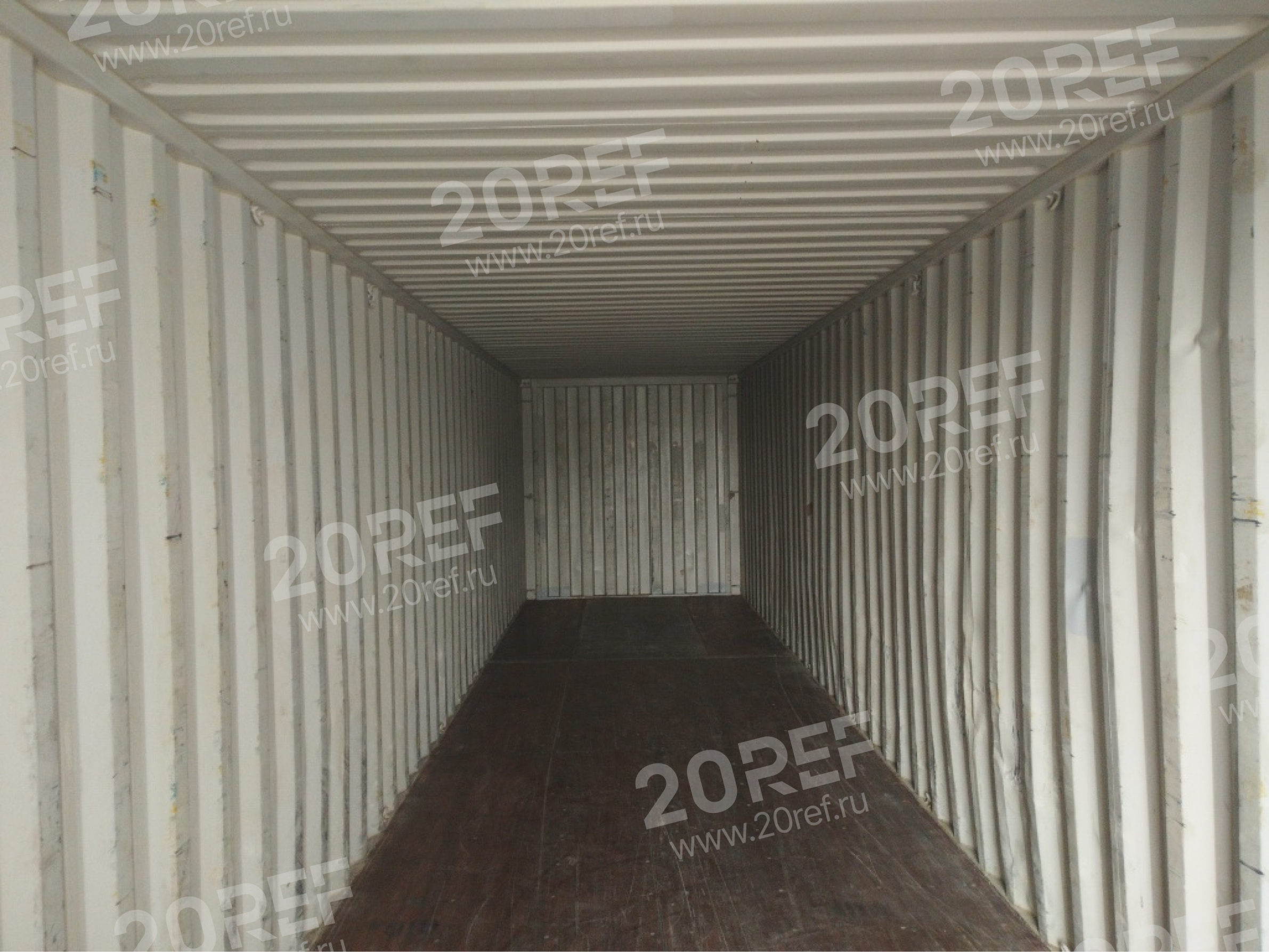 Сухогрузный морской контейнер